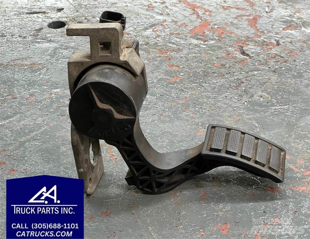 Volvo  运输工具-其他