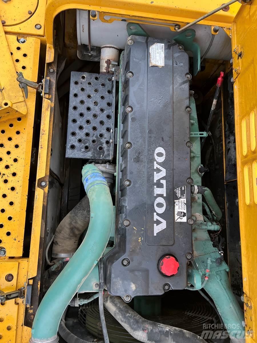 Volvo 460 履带挖掘机