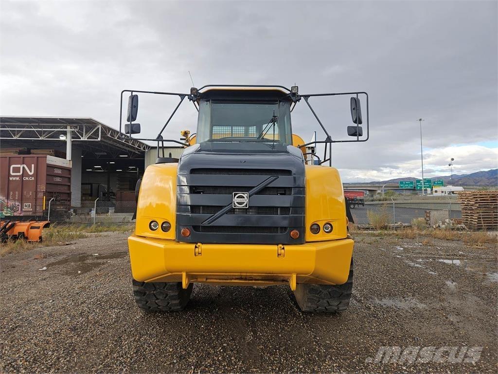 Volvo A40E 油罐车