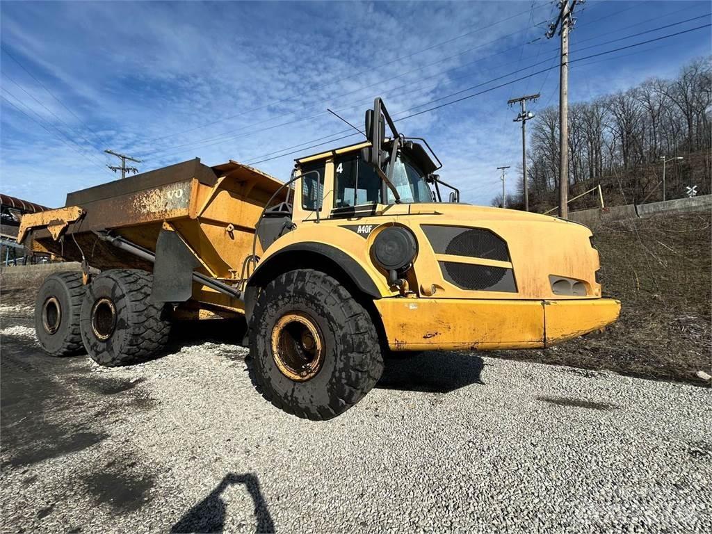 Volvo A40F 铰接式自卸车