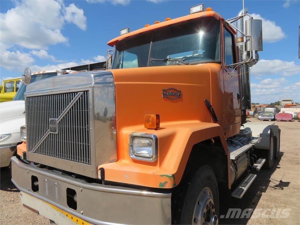 Volvo ACL 平板车