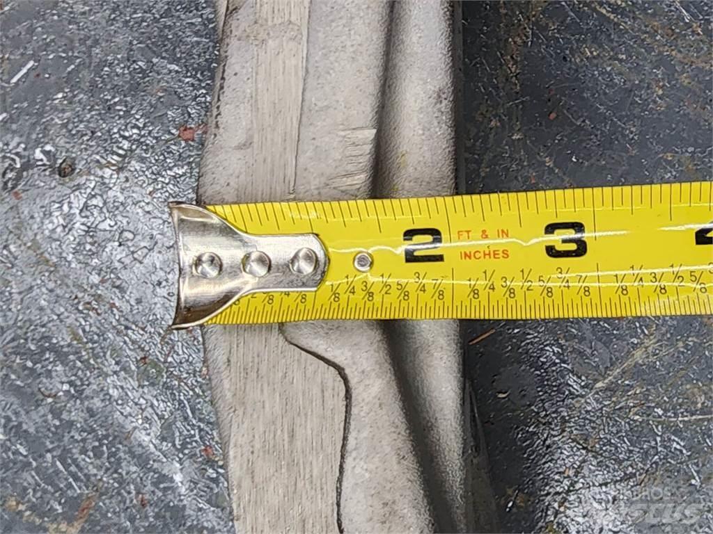 Volvo D13 散热器