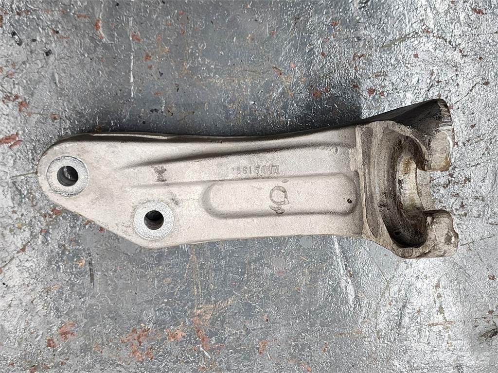 Volvo D13 散热器