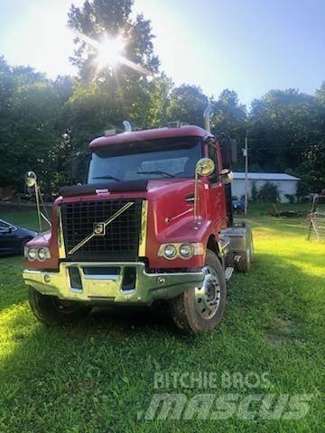Volvo DHD 牵引车