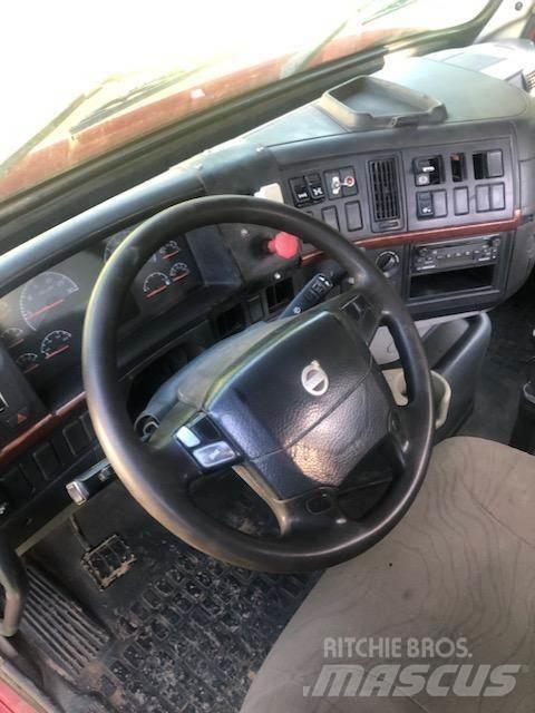 Volvo DHD 牵引车