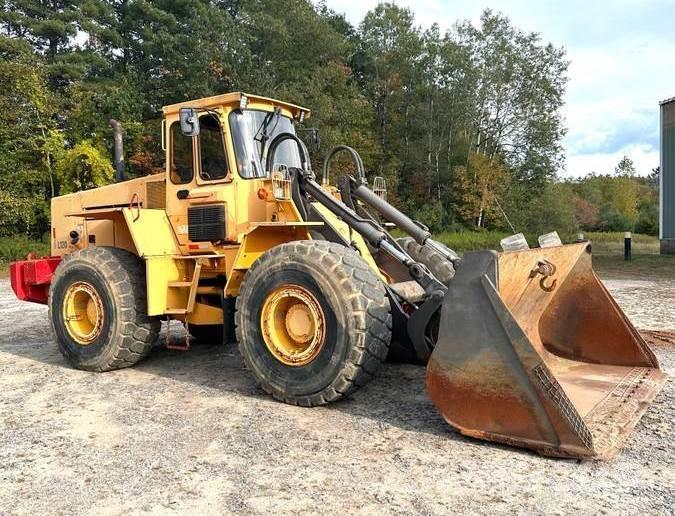 Volvo L120 轮式装载机