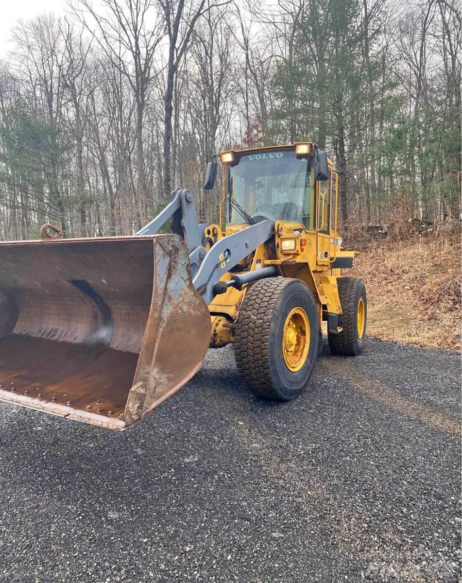Volvo L70D 轮式装载机
