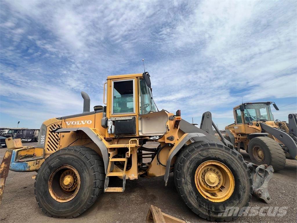 Volvo L90E 轮式装载机