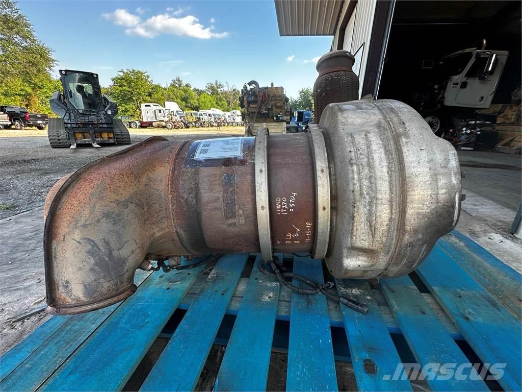 Volvo VNL 运输工具-其他
