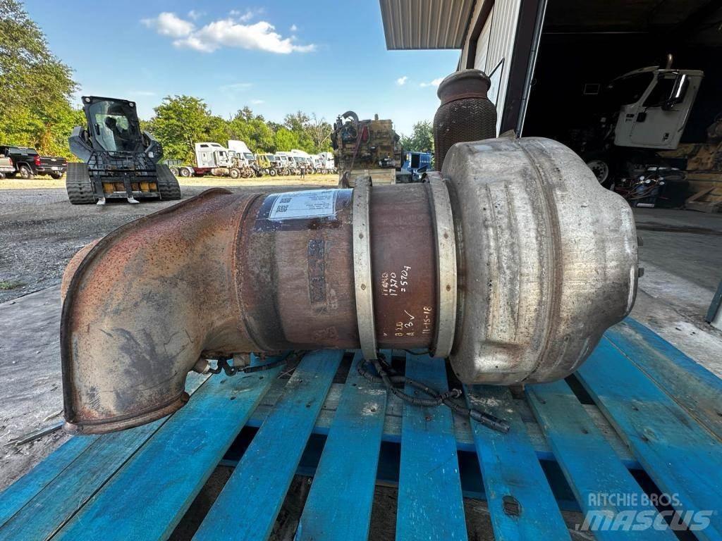 Volvo VNL 运输工具-其他