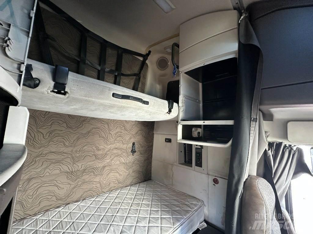Volvo VNL 运输工具-其他