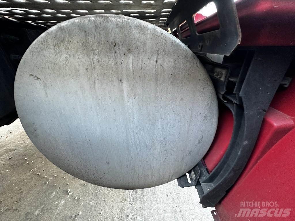 Volvo VNL 油罐车
