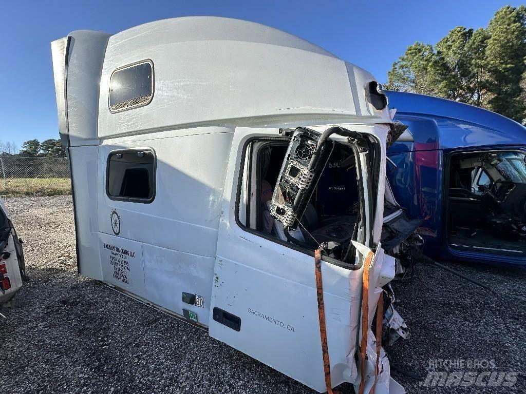 Volvo VNL 运输工具-其他