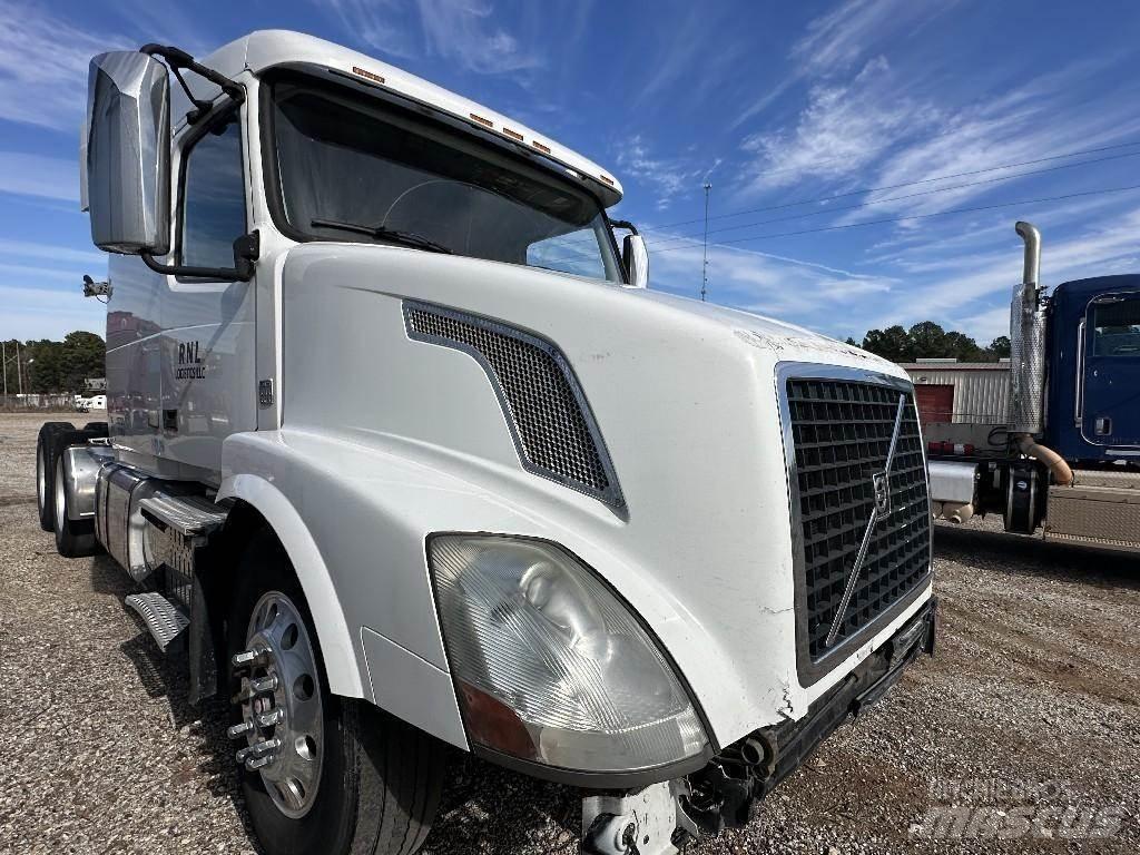 Volvo VNL 运输工具-其他