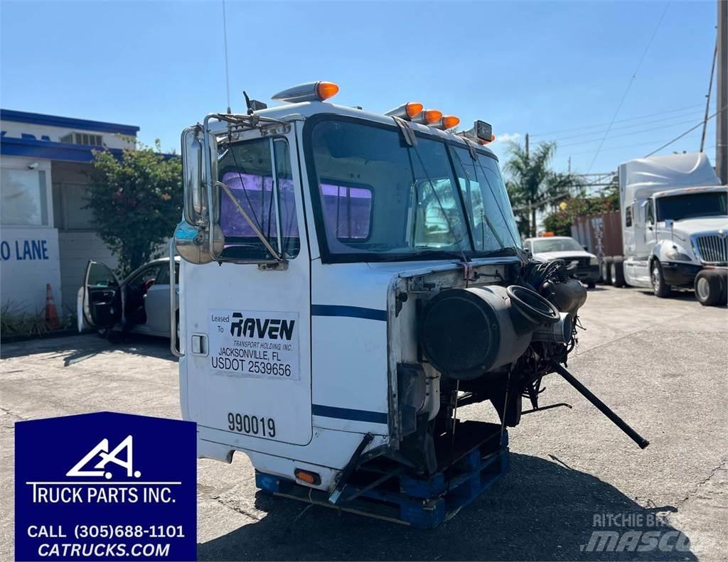 Volvo VNL 运输工具-其他