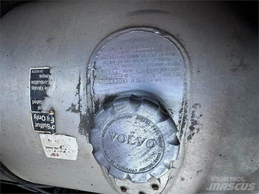 Volvo VNL 油罐车