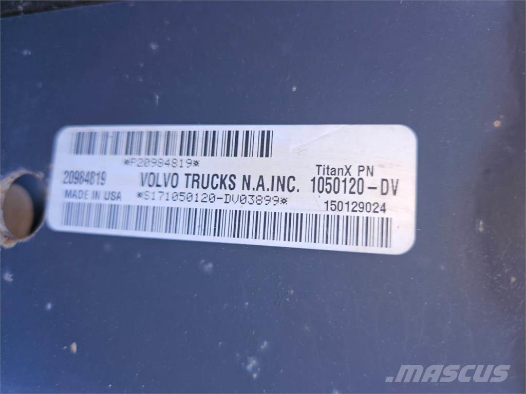 Volvo VNL 散热器