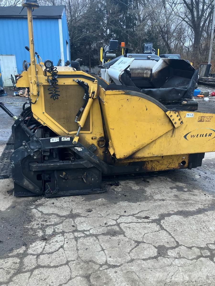 Weiler P65 沥青摊铺机