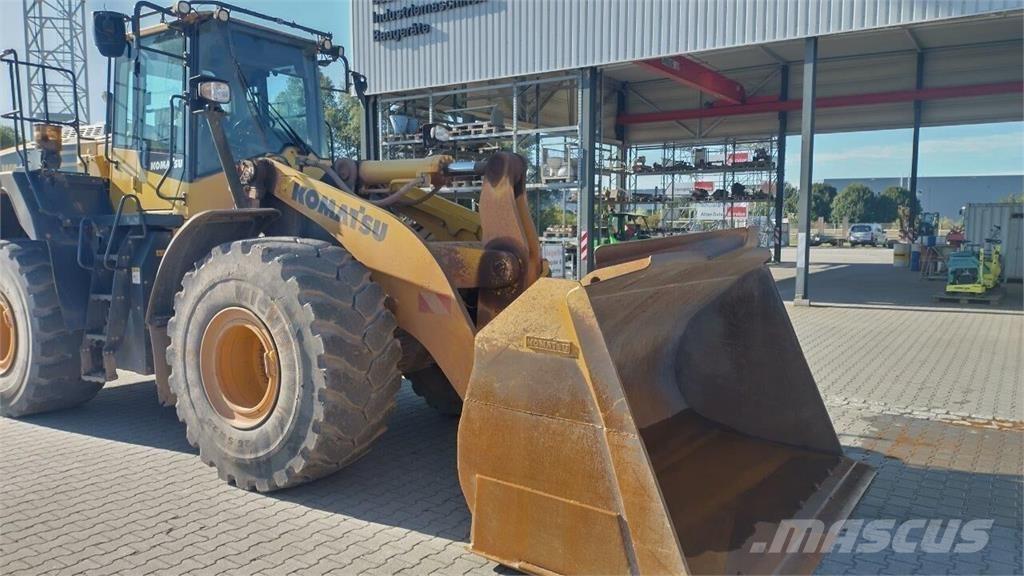 Komatsu WA 470-8 轮式装载机