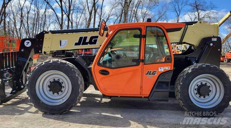 JLG 742 伸缩臂叉装车|叉装车