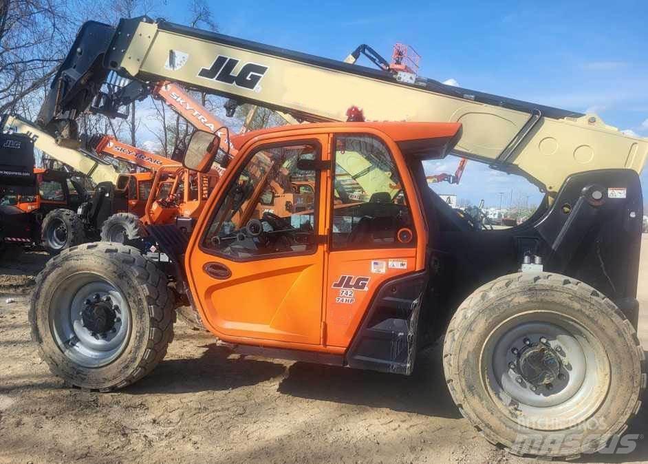 JLG 742 伸缩臂叉装车|叉装车