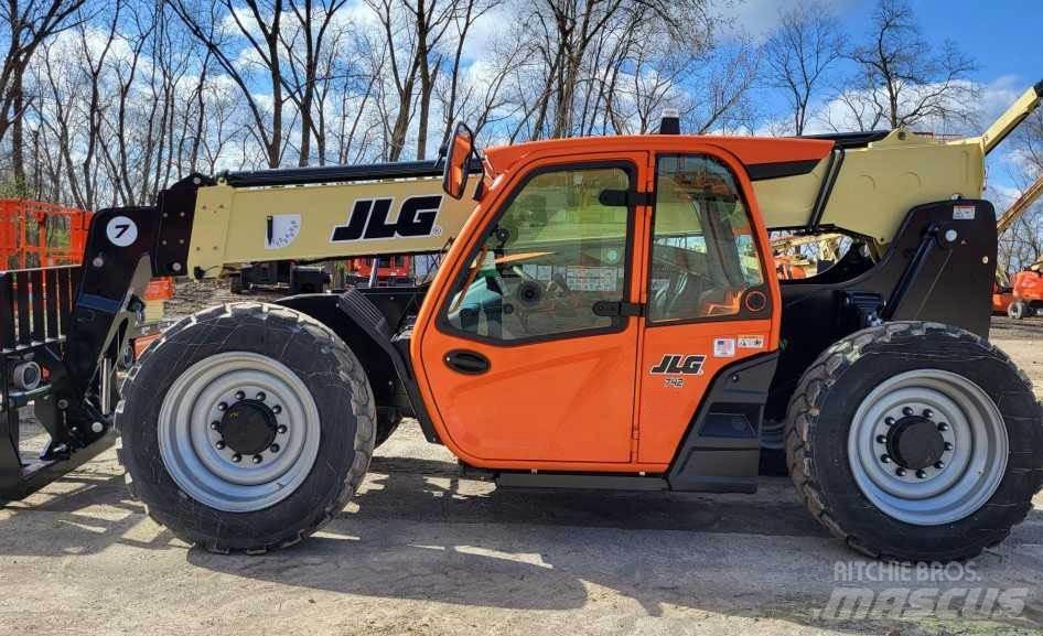 JLG 742 伸缩臂叉装车|叉装车