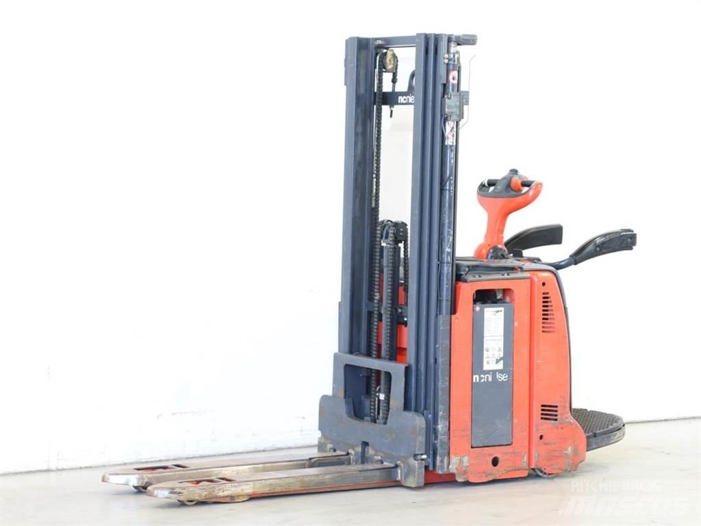 Linde D12AP/133 手推堆垛车