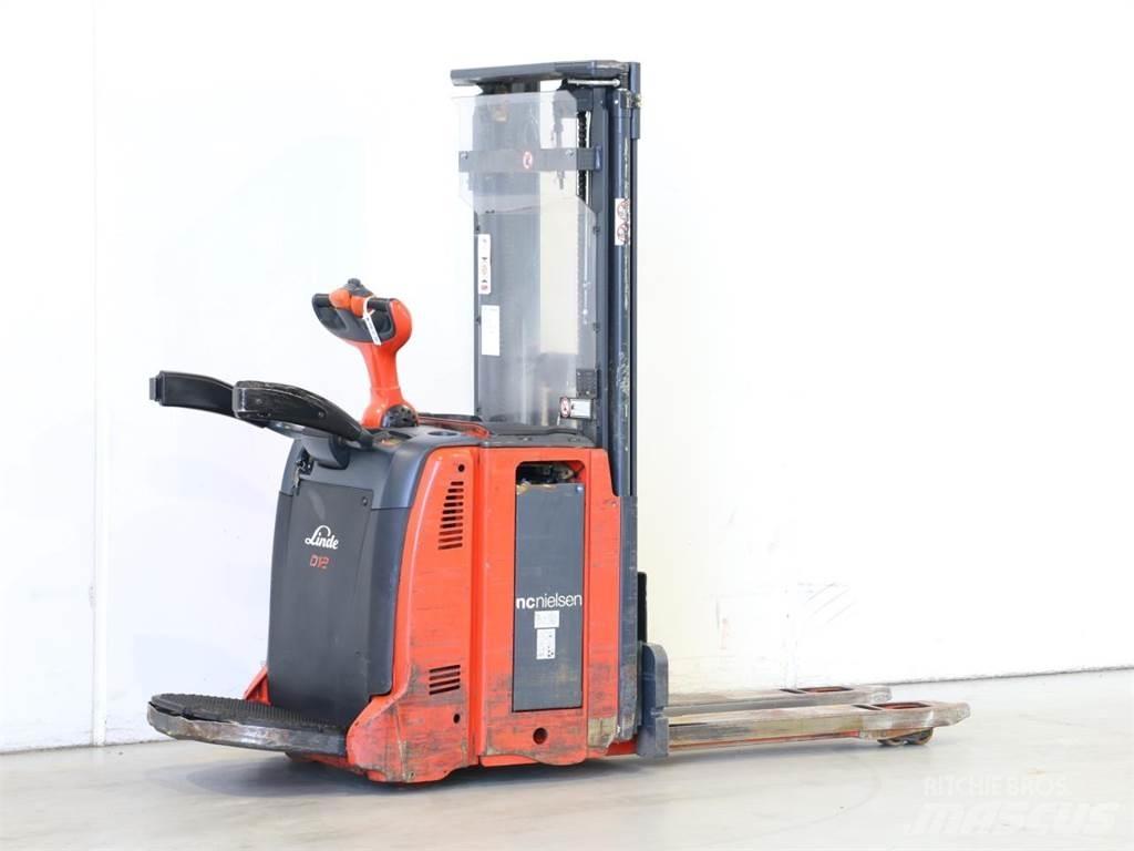 Linde D12AP/133 手推堆垛车