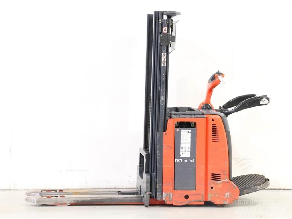 Linde D12AP/133 手推堆垛车