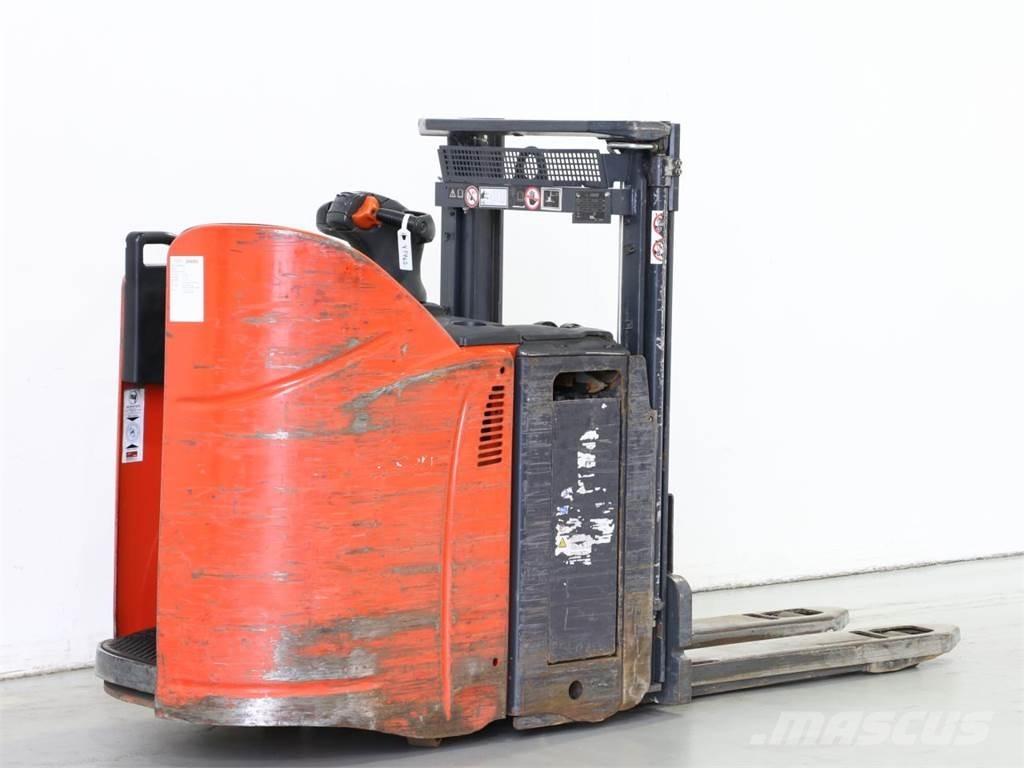 Linde D12HPSP/133 手推堆垛车