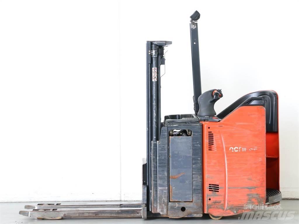 Linde D12SP/133 手推堆垛车