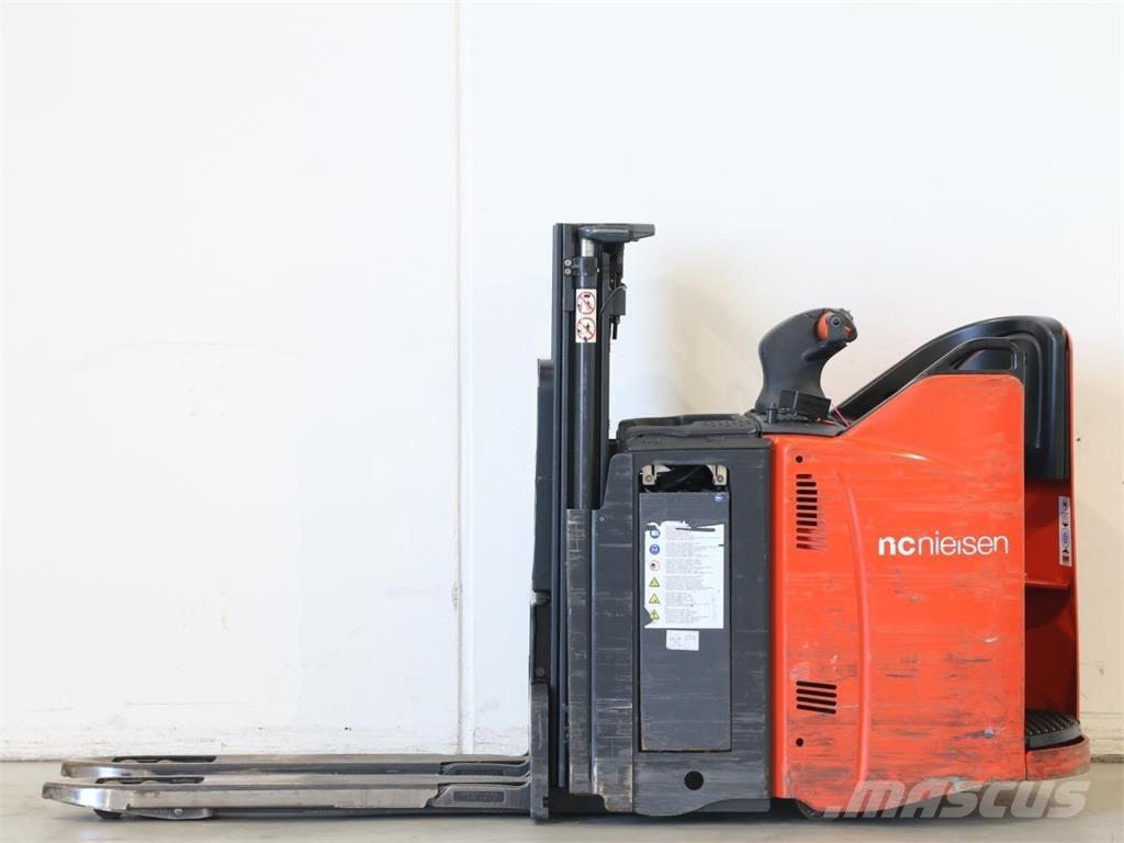 Linde D12SP/133-01 手推堆垛车
