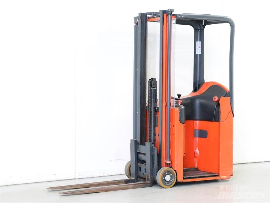 Linde E10/334-01 电动叉车