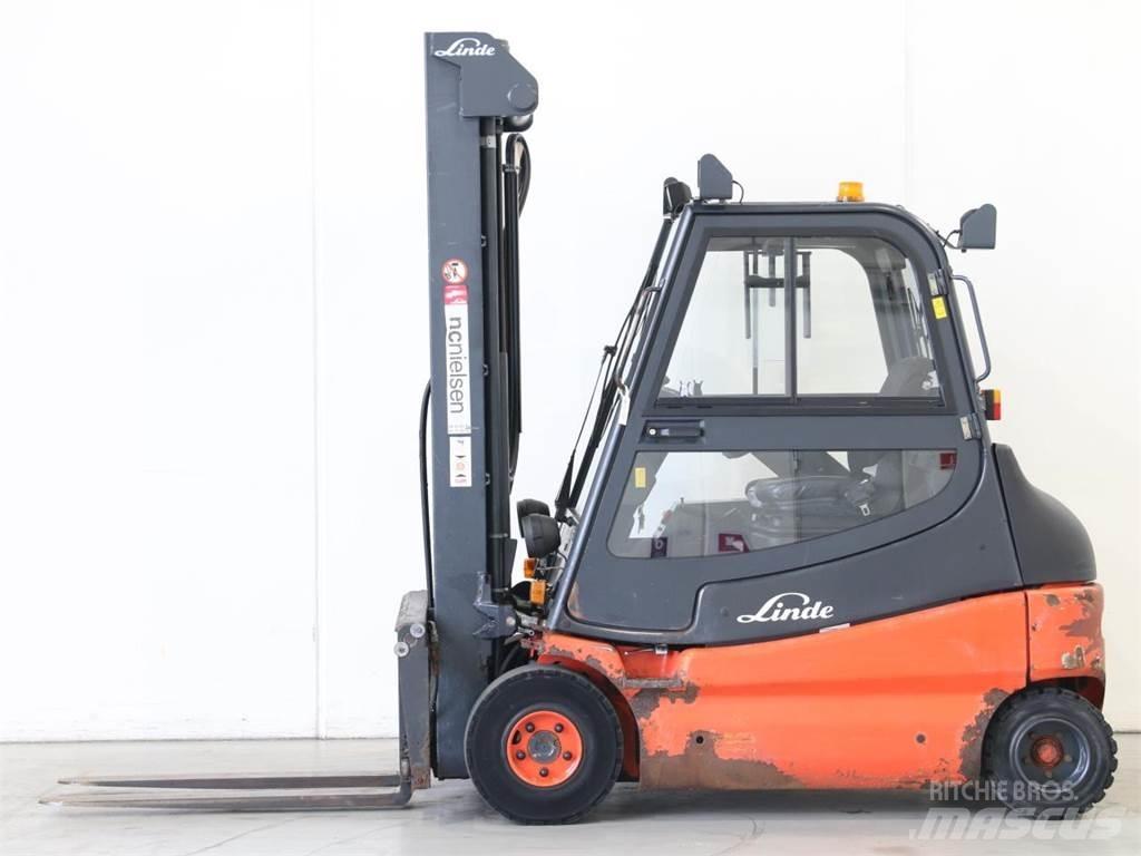 Linde E25/336-03 电动叉车
