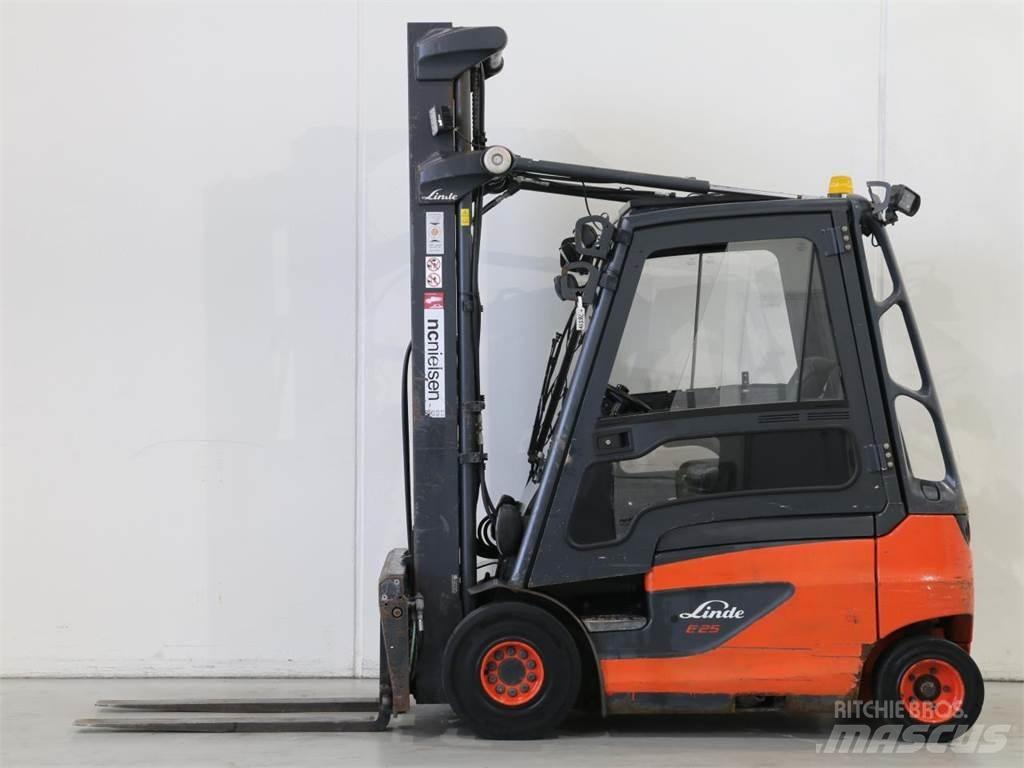 Linde E25/387-01 电动叉车