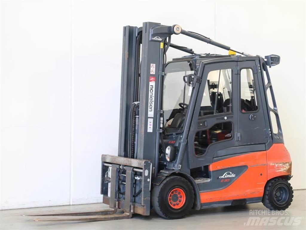Linde E30/387 电动叉车