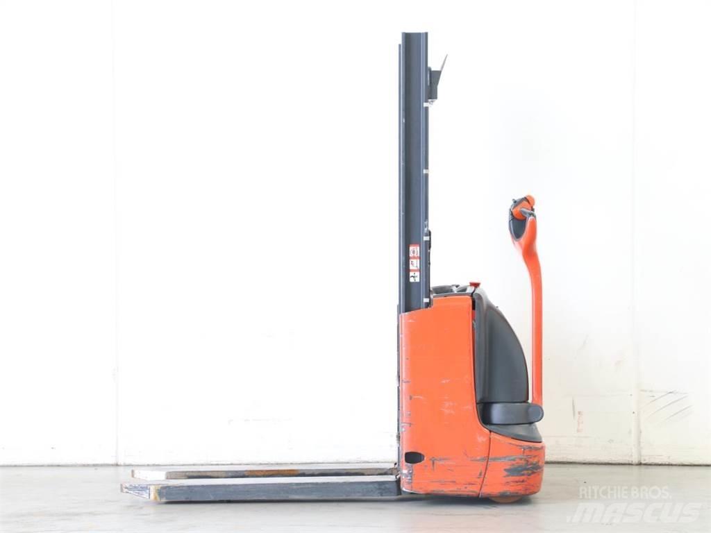 Linde L10/1172-01 手推堆垛车