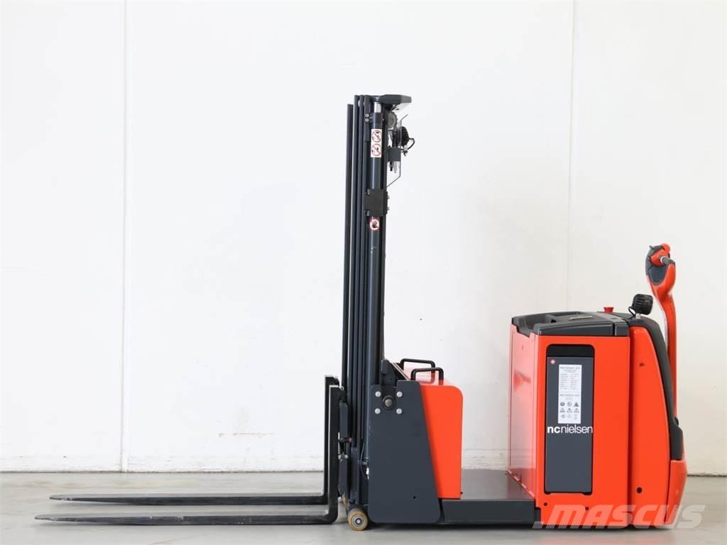 Linde L12AC/1171-01 手推堆垛车