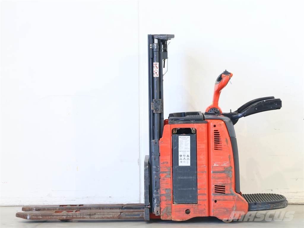 Linde L12AP/133 手推堆垛车