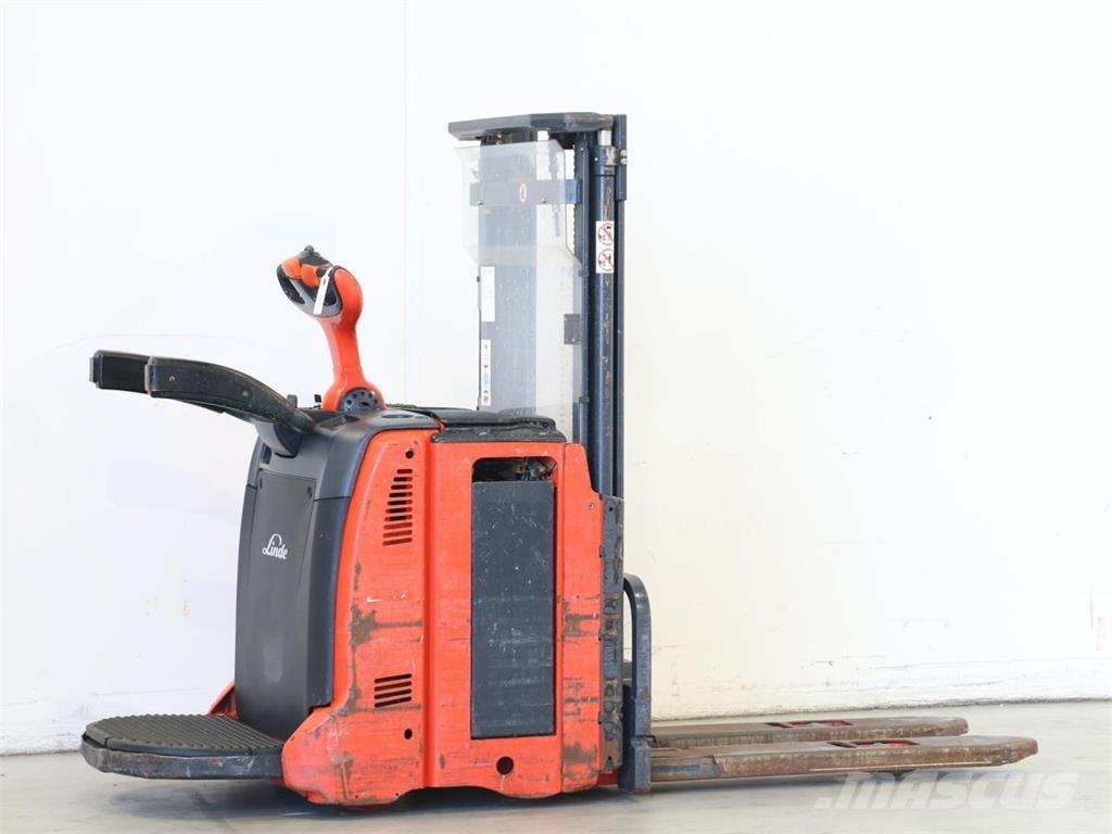 Linde L12AP/133 手推堆垛车