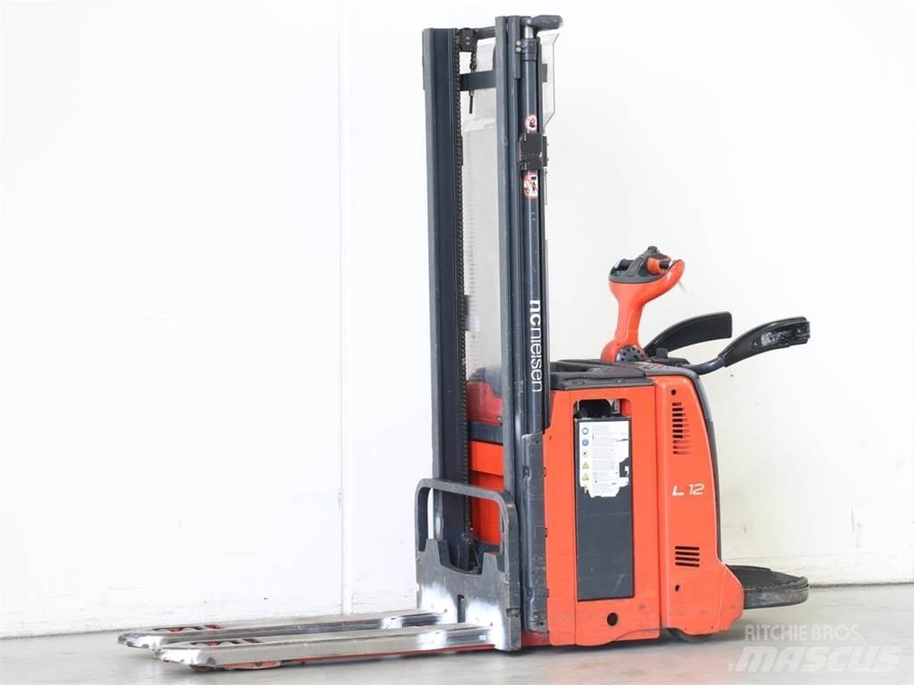 Linde L12LAP/133 手推堆垛车