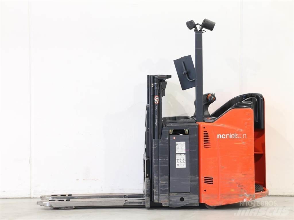 Linde L12LSP/133 手推堆垛车