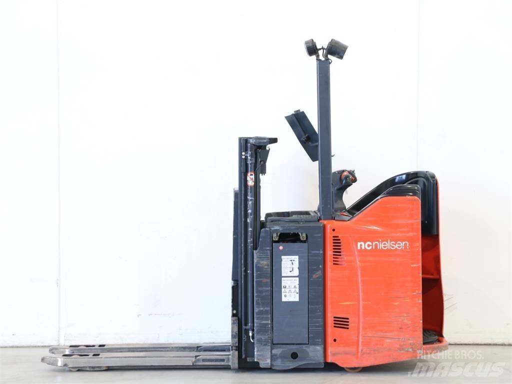 Linde L12LSP/133 手推堆垛车