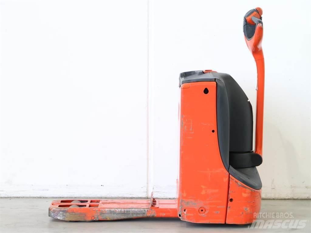 Linde T16/1152 手推堆垛车