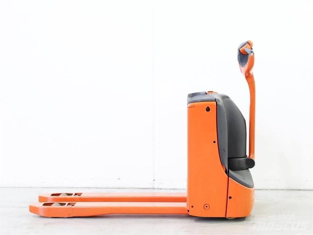 Linde T16/1152 手推堆垛车