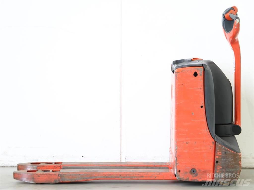 Linde T16/1152 手推堆垛车