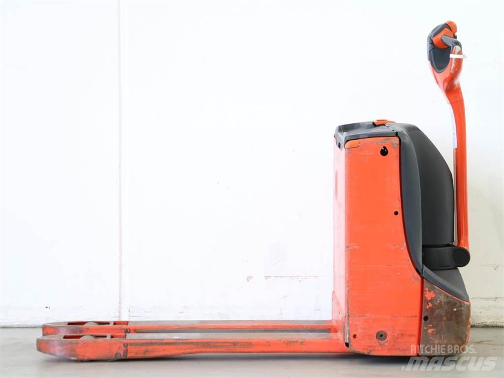 Linde T16/1152 手推堆垛车