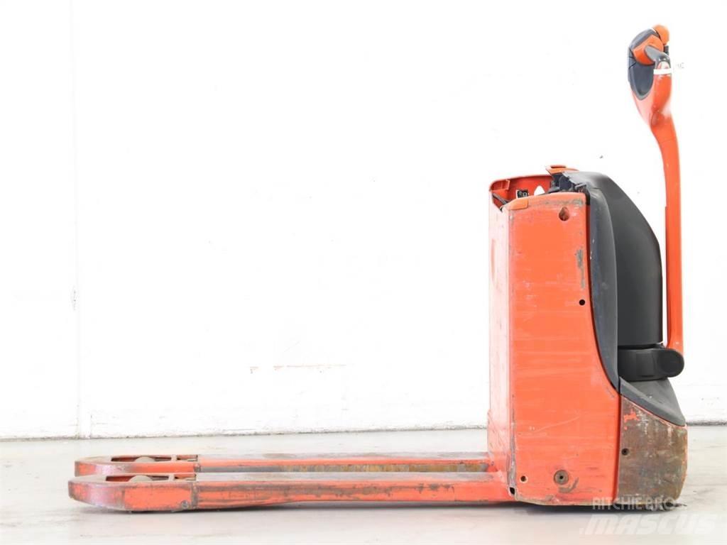 Linde T16/1152 手推堆垛车