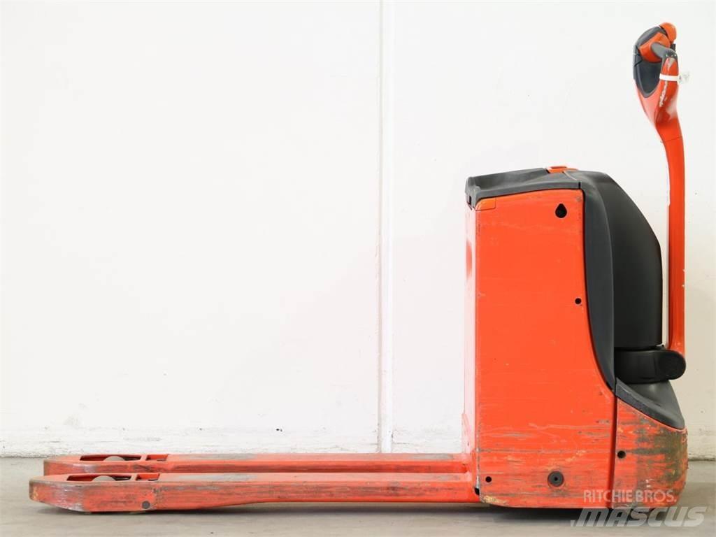 Linde T16/1152 手推堆垛车