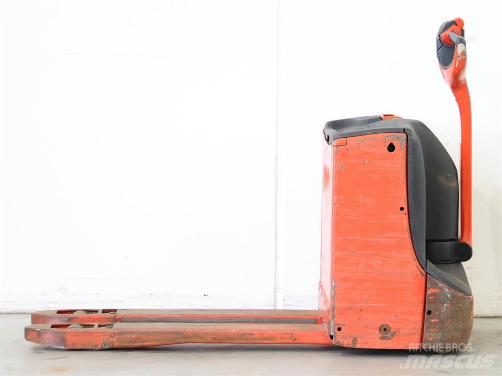 Linde T16/1152 手推堆垛车